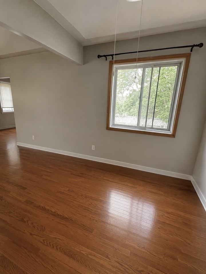 9503 Sherridon Dr - Photo 4 of 25