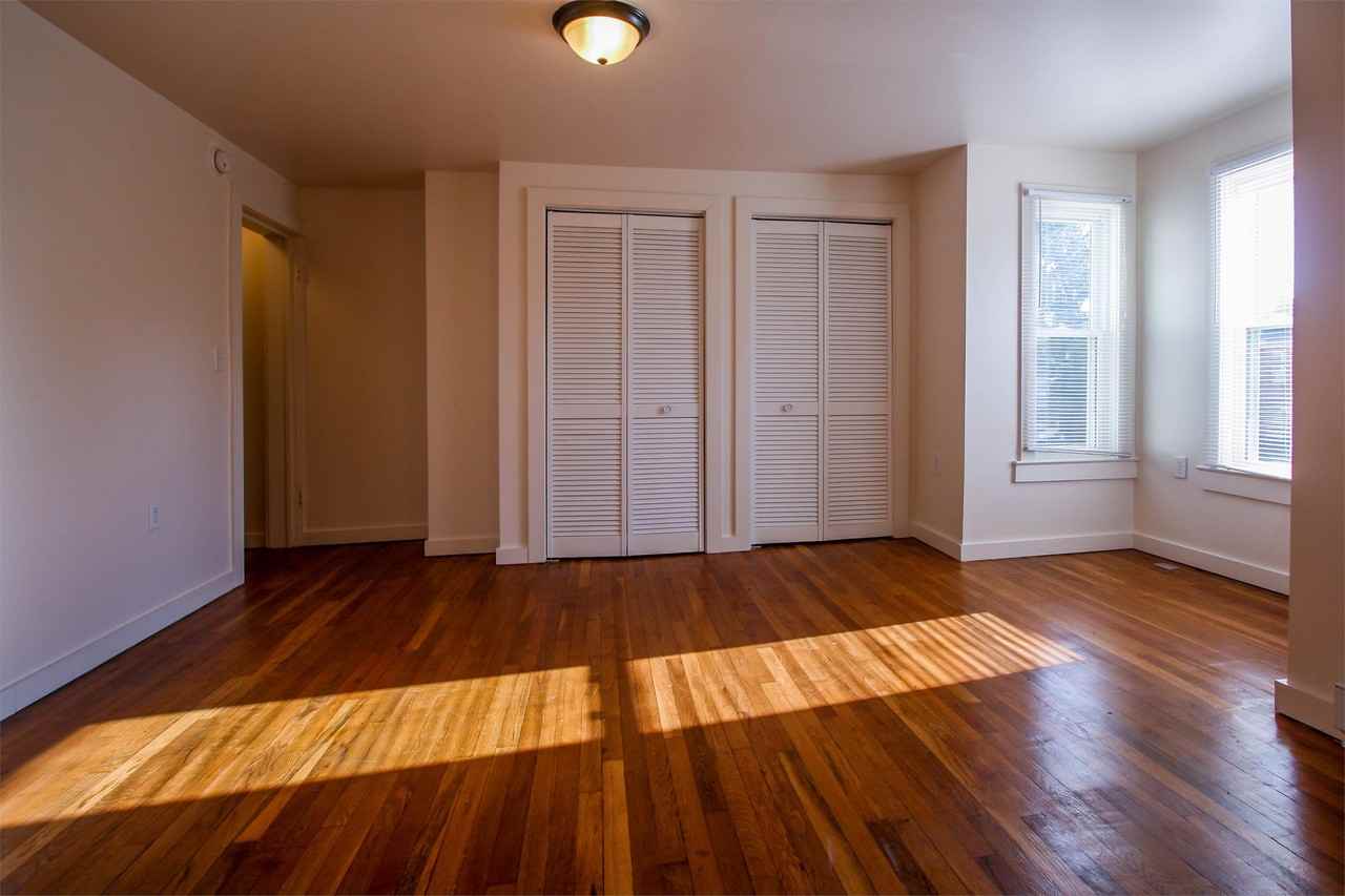 729 Winchester Ave #5 - Photo 4 of 9