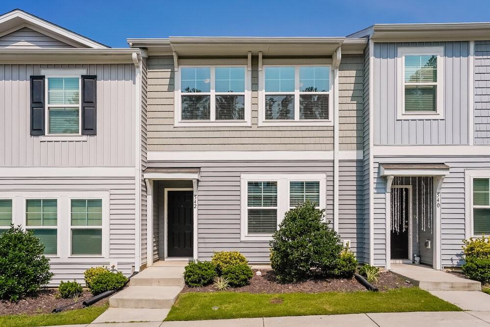 542 Landing View Dr