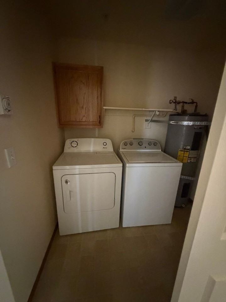 6405 Chapel Hill Blvd - Photo 4 of 17