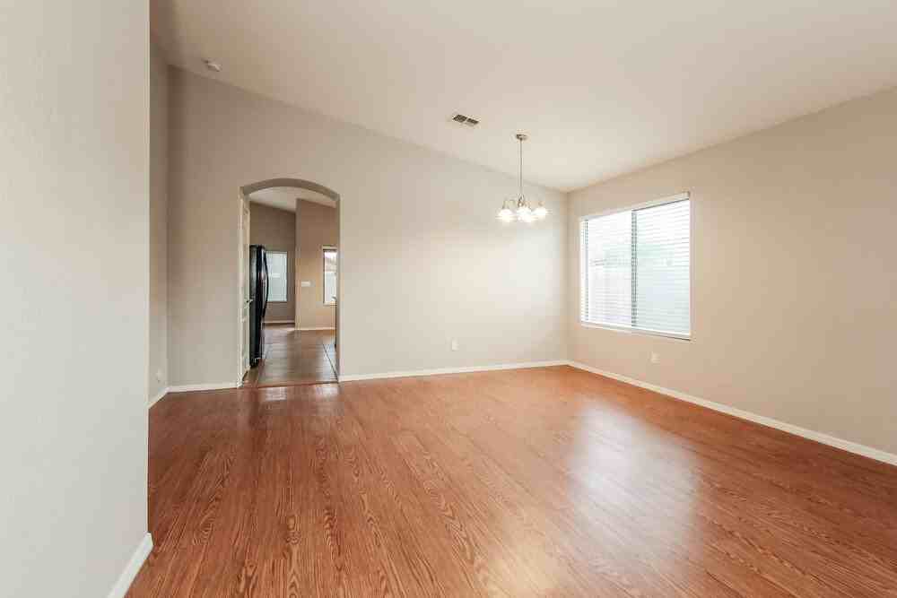 25549 W Winslow Ave - Photo 3 of 16