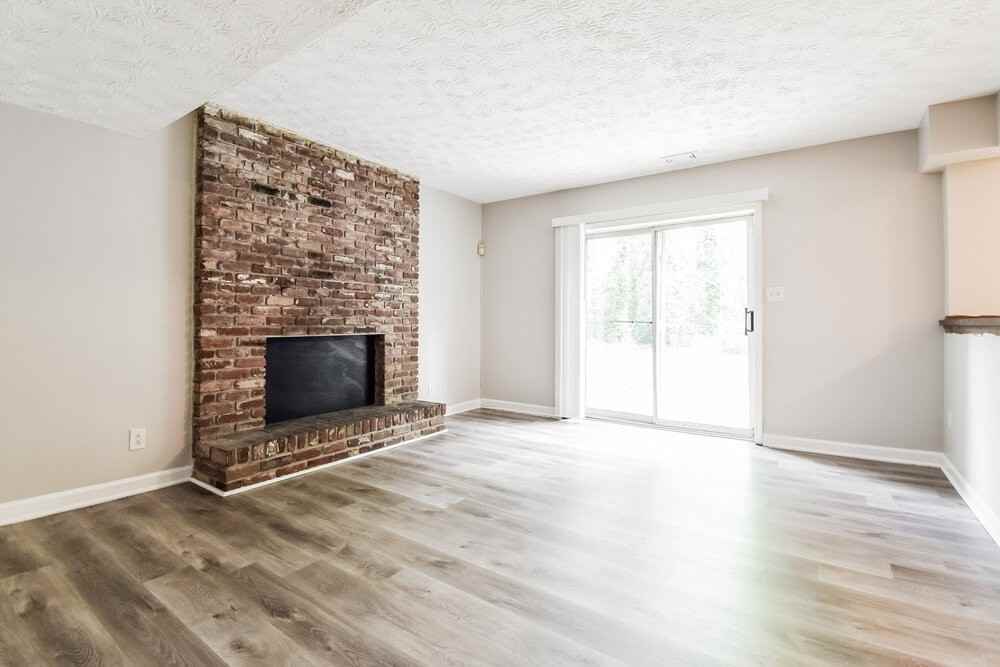2725 Westford Ct - Photo 4 of 17