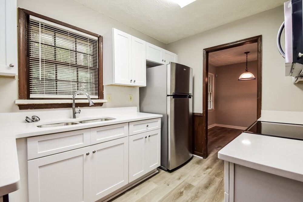 2725 Westford Ct - Photo 7 of 17