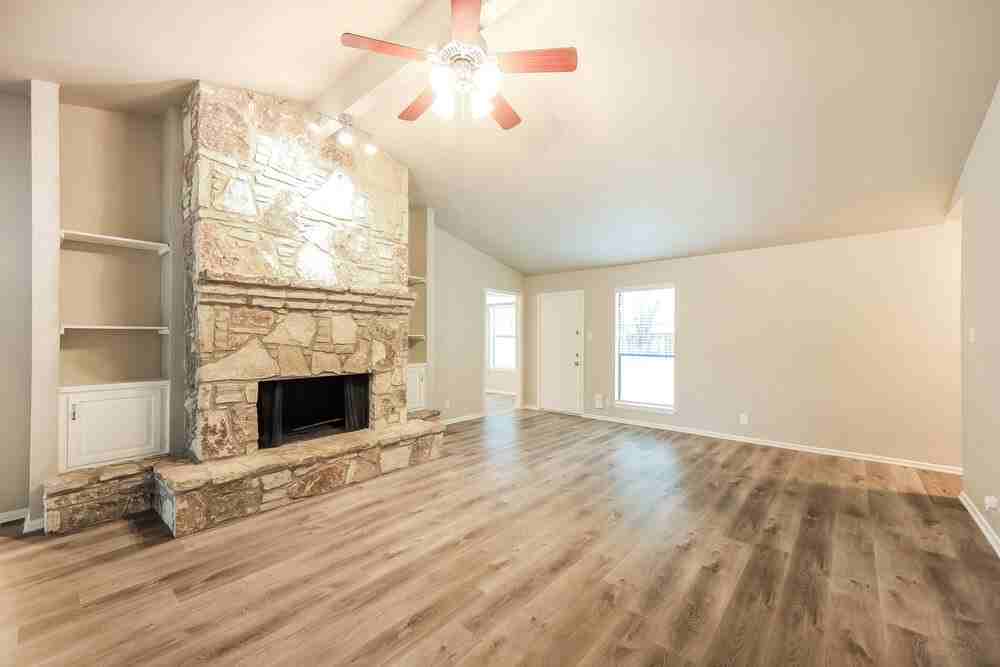 2743 Knoll Tree St - Photo 4 of 16