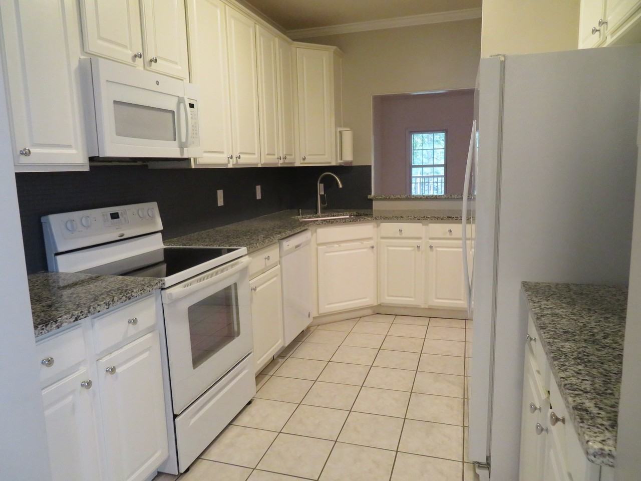 8806 Fairview Blf #1 - Photo 6 of 14