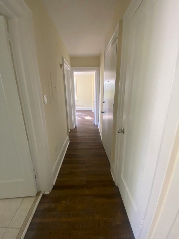 441 Kingston Road - Photo 5 of 8