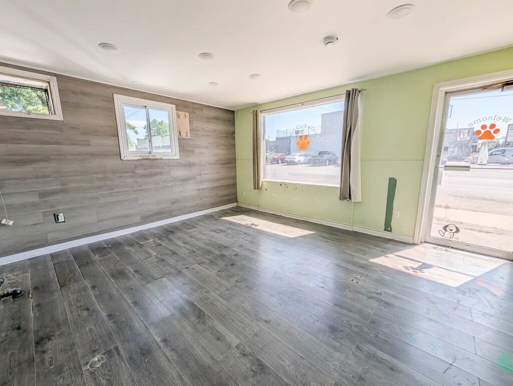 320 Thorold Road - Photo 5 of 10