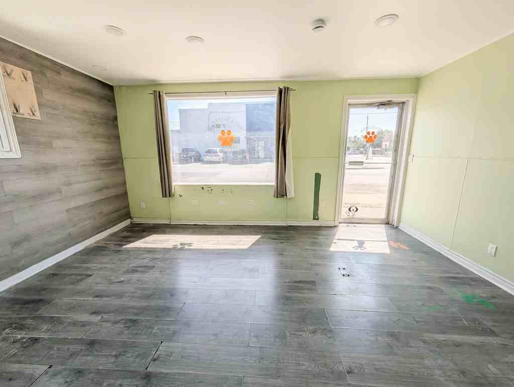 320 Thorold Road - Photo 6 of 10