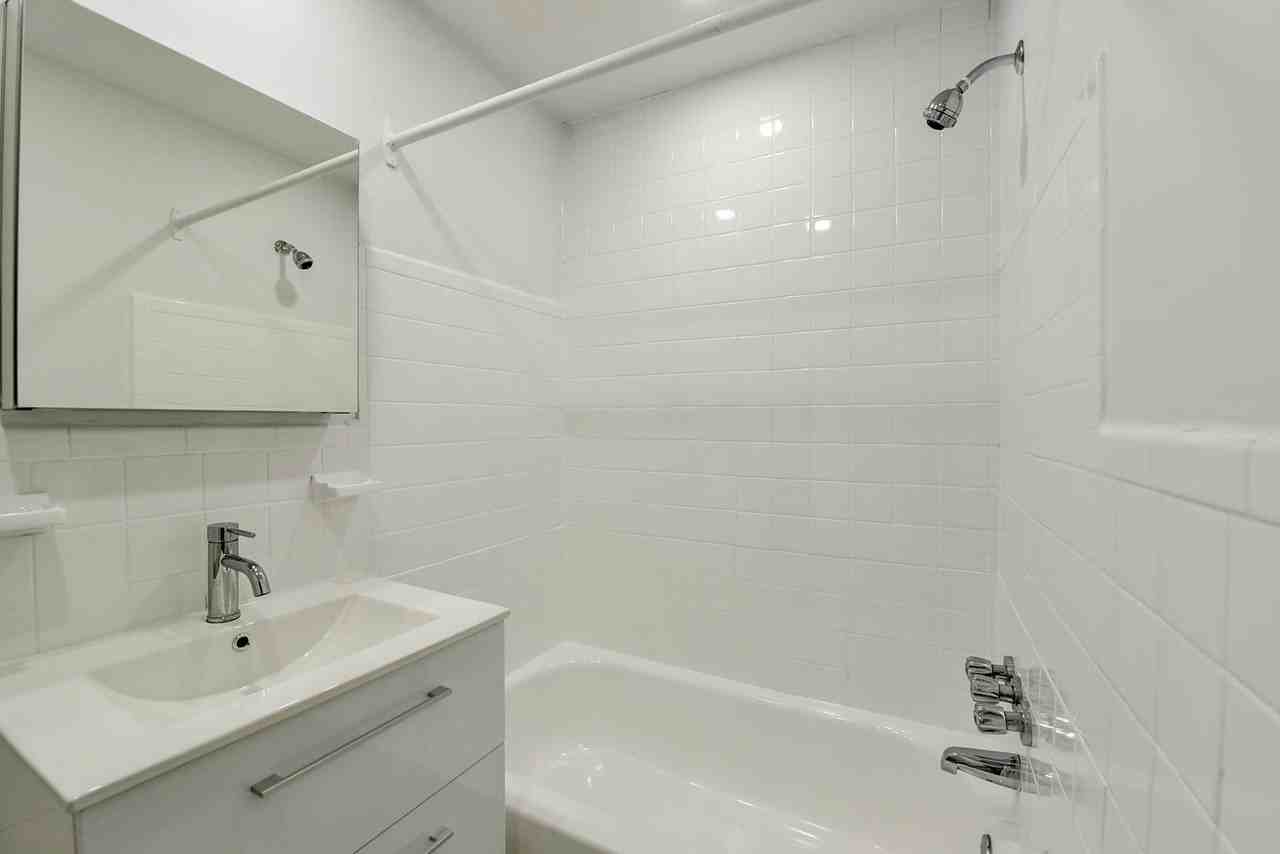 3495 Av Van Horne — photo 2