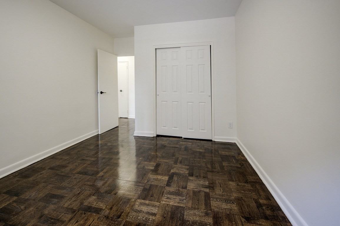 Mountain Apartments - Photo 7 of 19