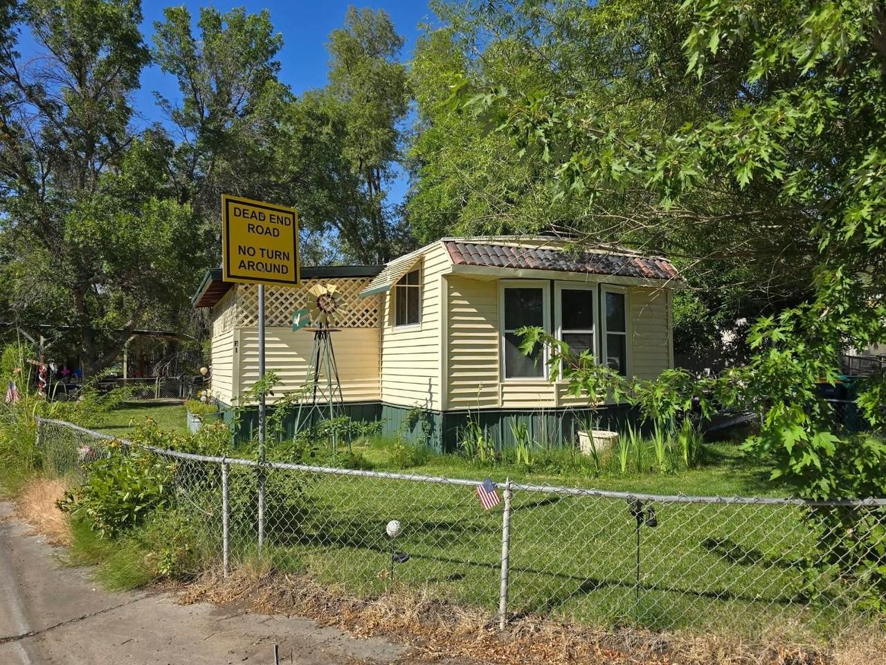 825 E Ottley Ave