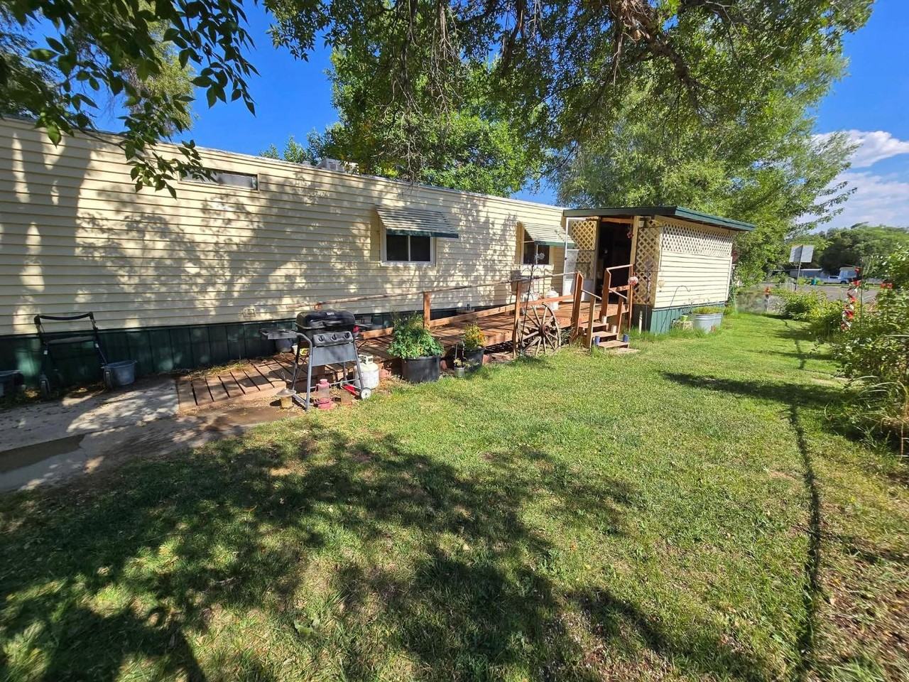825 E Ottley Ave - Photo 7 of 20