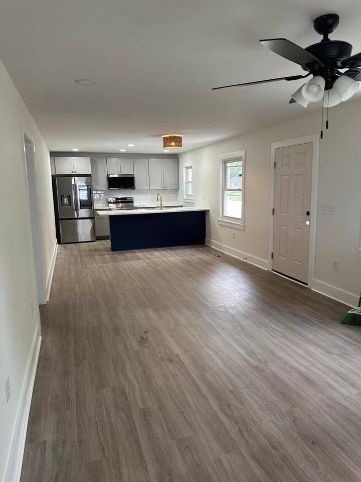 5464 Crown Ave - Photo 7 of 11