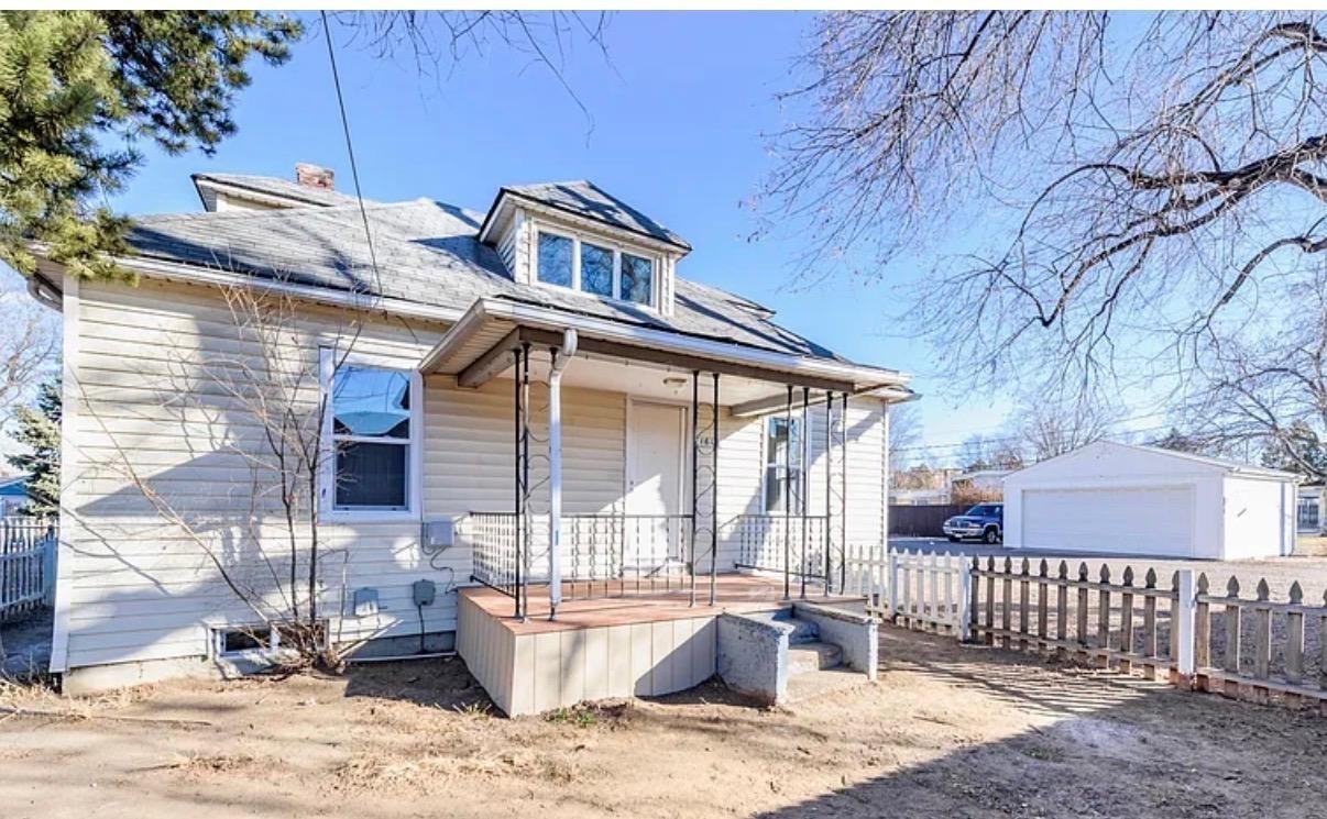 1610 Billings St - Photo 2 of 20