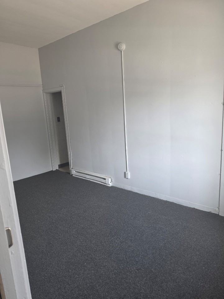 101 N 2nd St - Photo 2 of 5