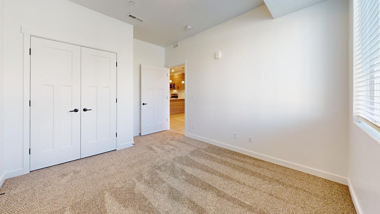 1142 W 250 S #210 - Photo 7 of 10