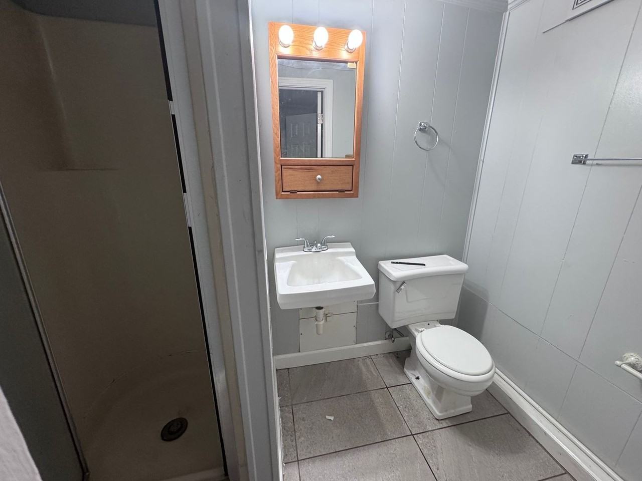 904 Coldwater Rd #2 - Photo 6 of 9
