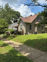featured image of 725 E 2nd St