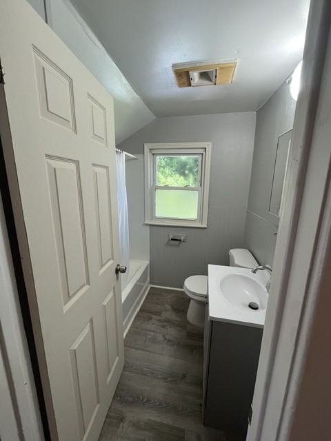 183 Glide St #1 - Photo 5 of 8