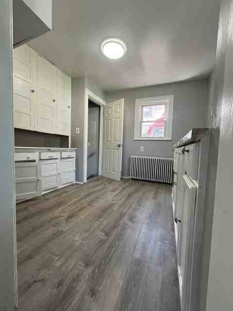 183 Glide St #1 - Photo 6 of 8