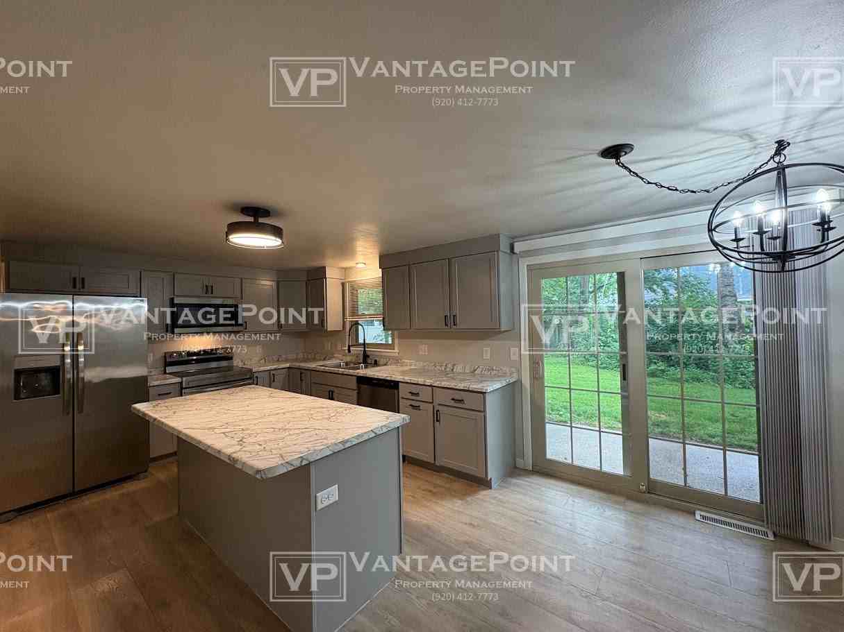 1643 Birchwood Dr #1 - Photo 3 of 25