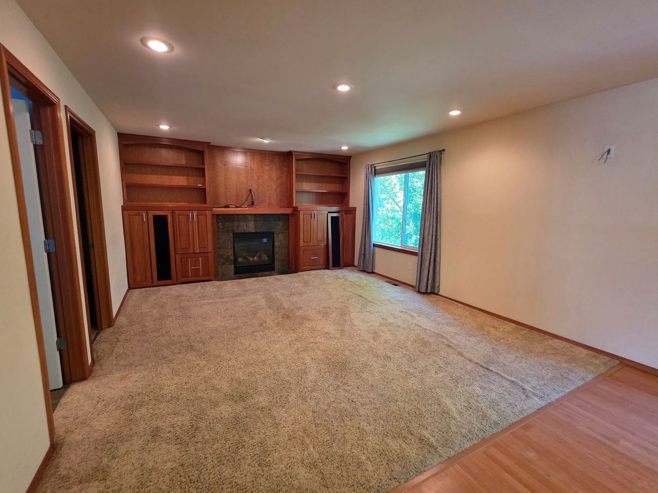 1080 Heron Ridge Ave - Photo 5 of 25