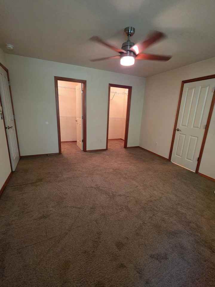 1080 Heron Ridge Ave - Photo 7 of 25