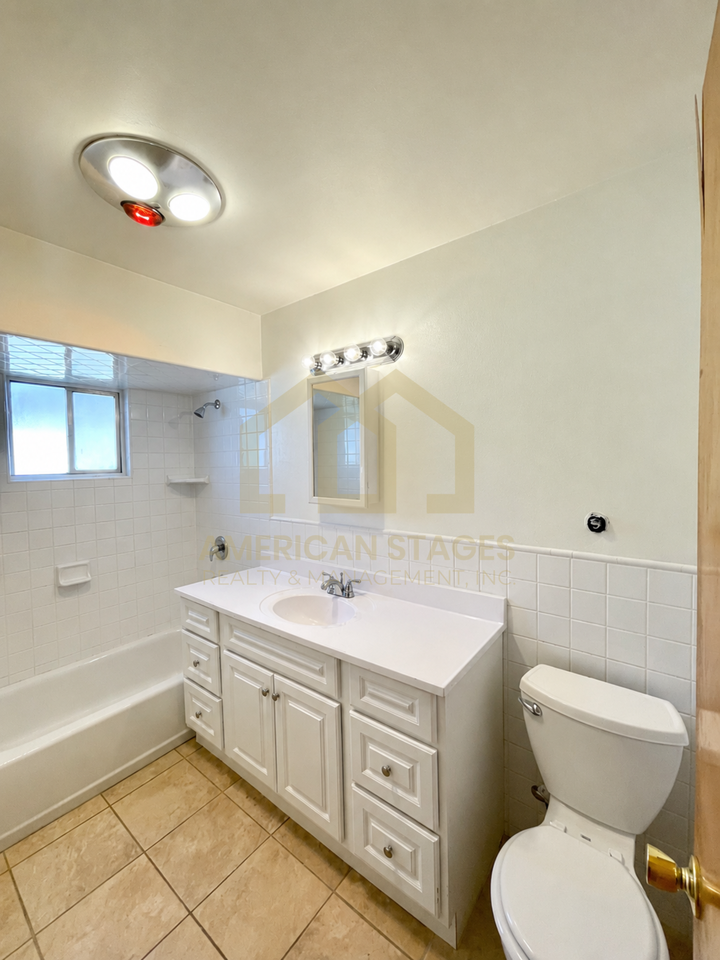 533 N S St #A - Photo 7 of 8