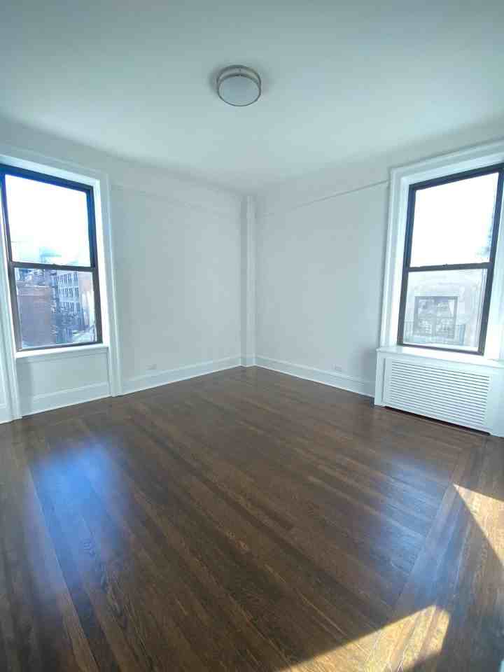 W 72nd St #08D - Photo 4 of 9