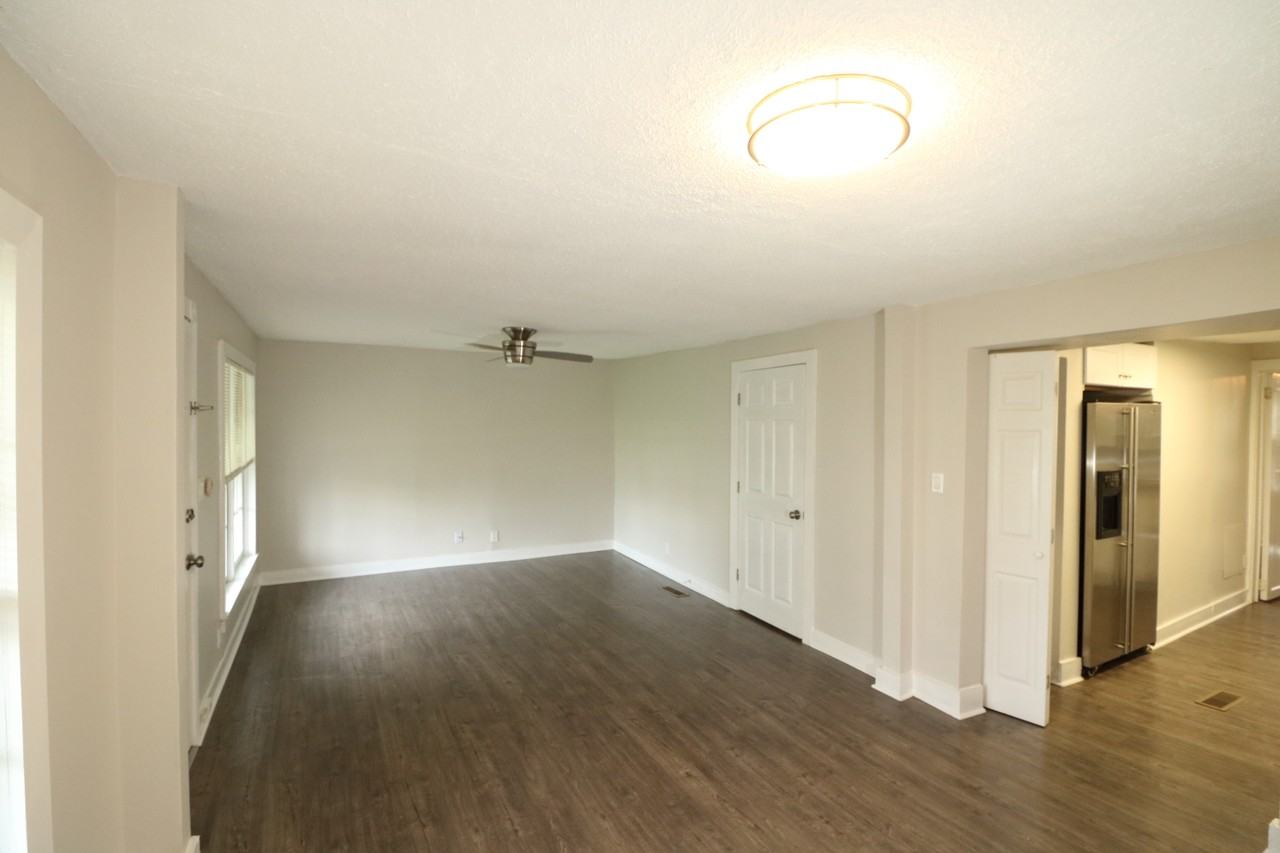 2511 Larry St Sw #1 - Photo 3 of 10