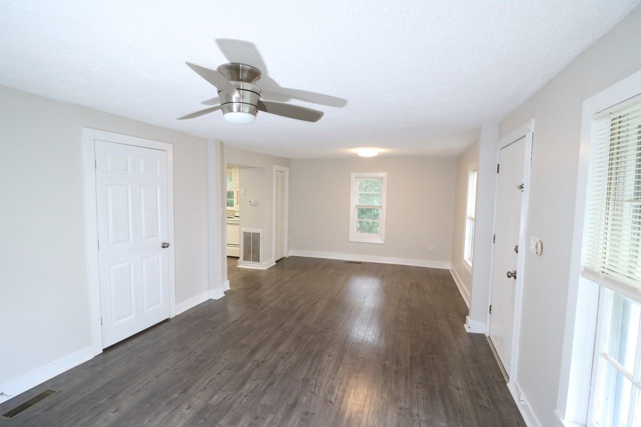 2511 Larry St Sw #1 - Photo 4 of 10