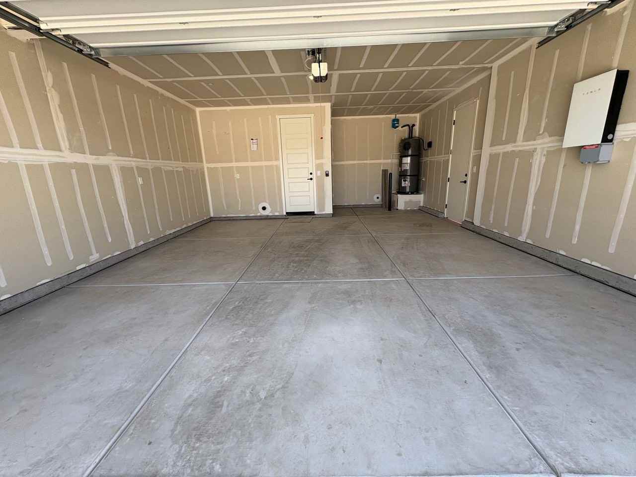 4005 W Babcock Ave - Photo 3 of 50