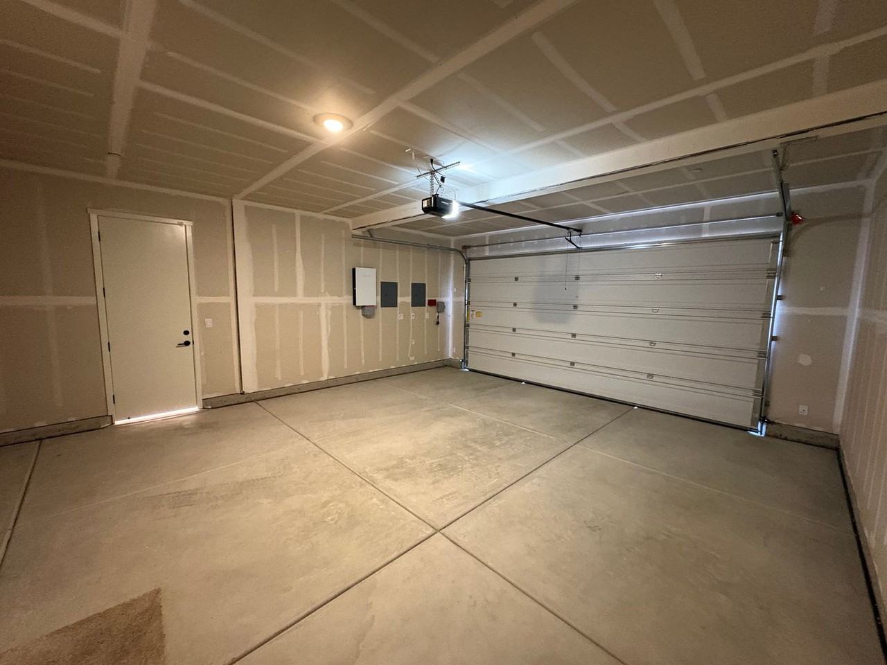 4005 W Babcock Ave - Photo 4 of 50