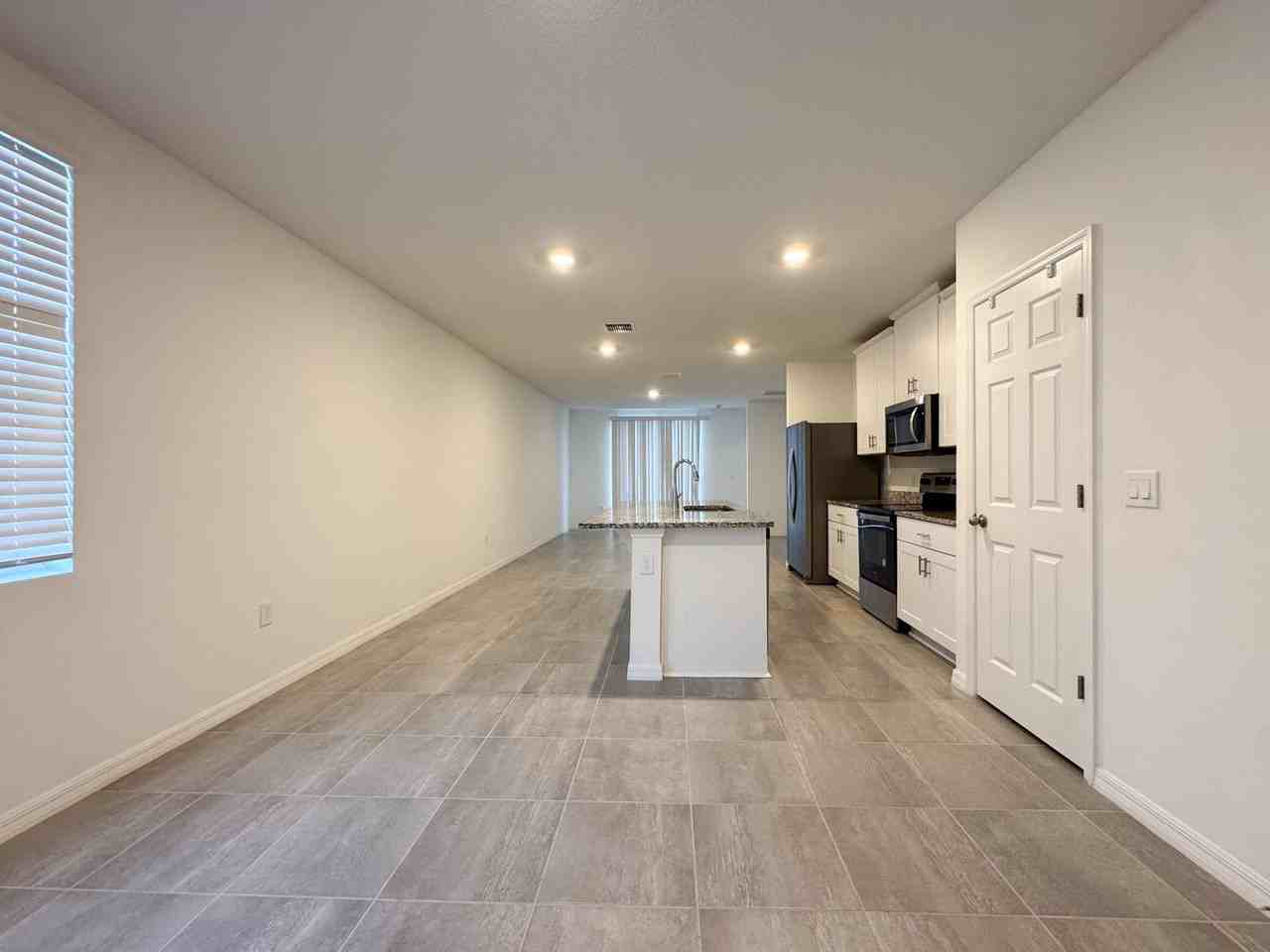 3533 Broadwing Blvd - Photo 6 of 30