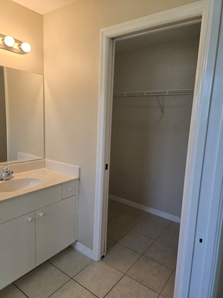 112 Plain View Dr #A - Photo 7 of 9