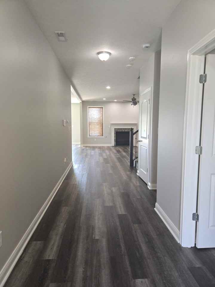 6323 Burgin Dr #1 - Photo 4 of 30