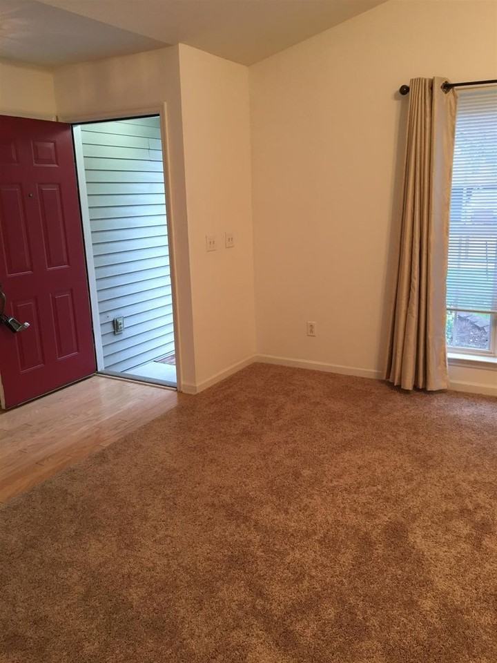 111 Sumner Meadows Ln - Photo 5 of 20