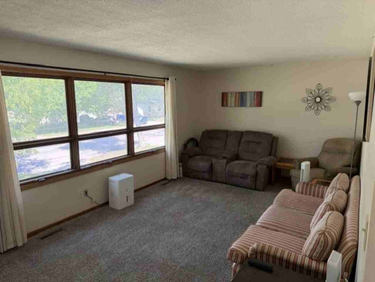 713 Sw 4th St - Photo 4 of 19