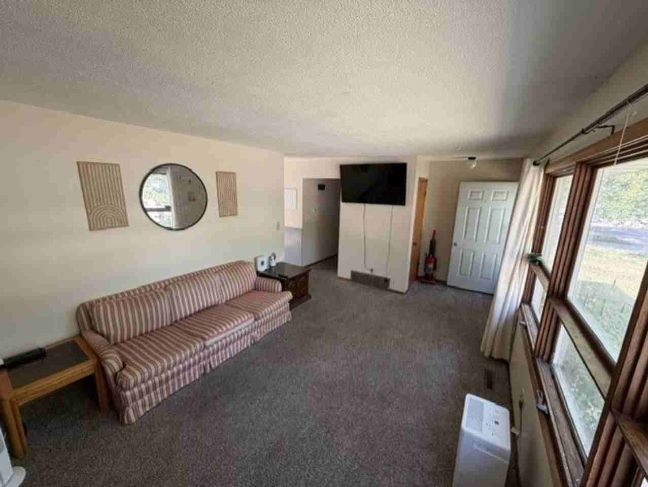 713 Sw 4th St - Photo 5 of 19