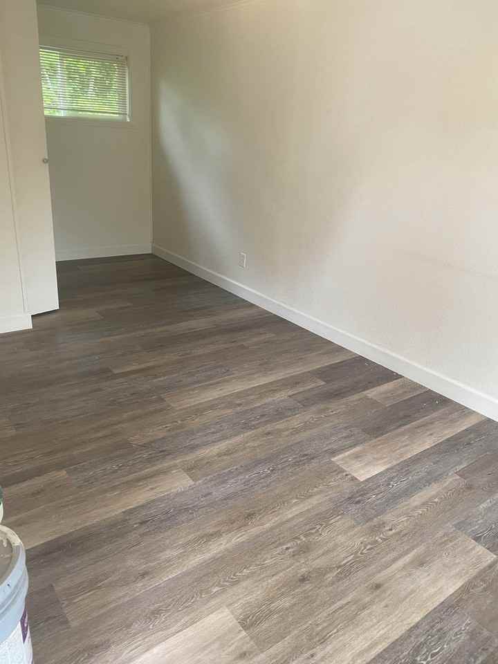 1019 Sw Galley Ave #1 - Photo 4 of 8