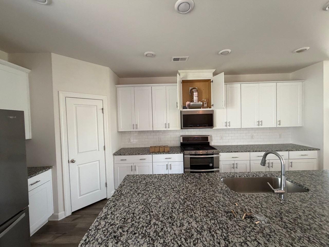 2022 Tears Ln - Photo 7 of 16