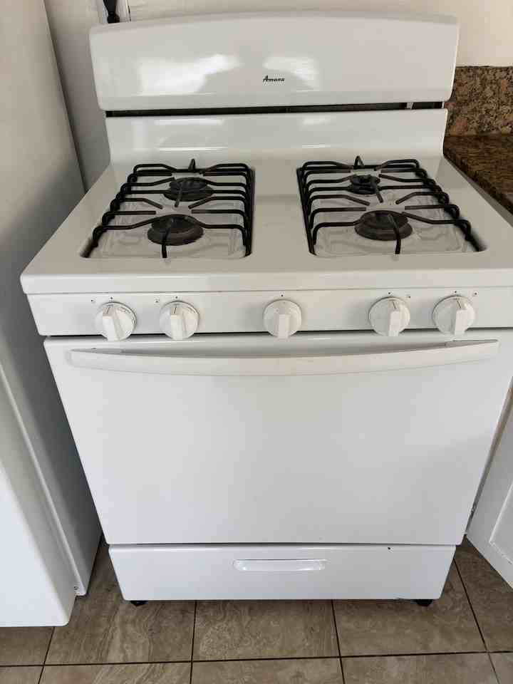 913 E Hyde Park Blvd #B - Photo 2 of 20