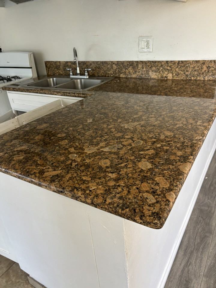 913 E Hyde Park Blvd #B - Photo 4 of 20