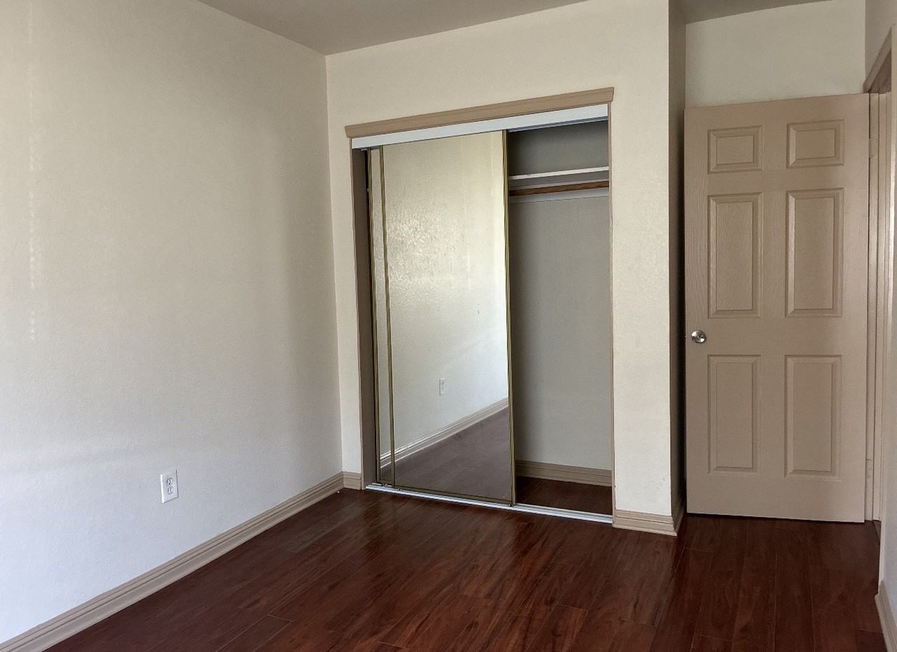 4264 Menlo Ave #1 - Photo 6 of 21