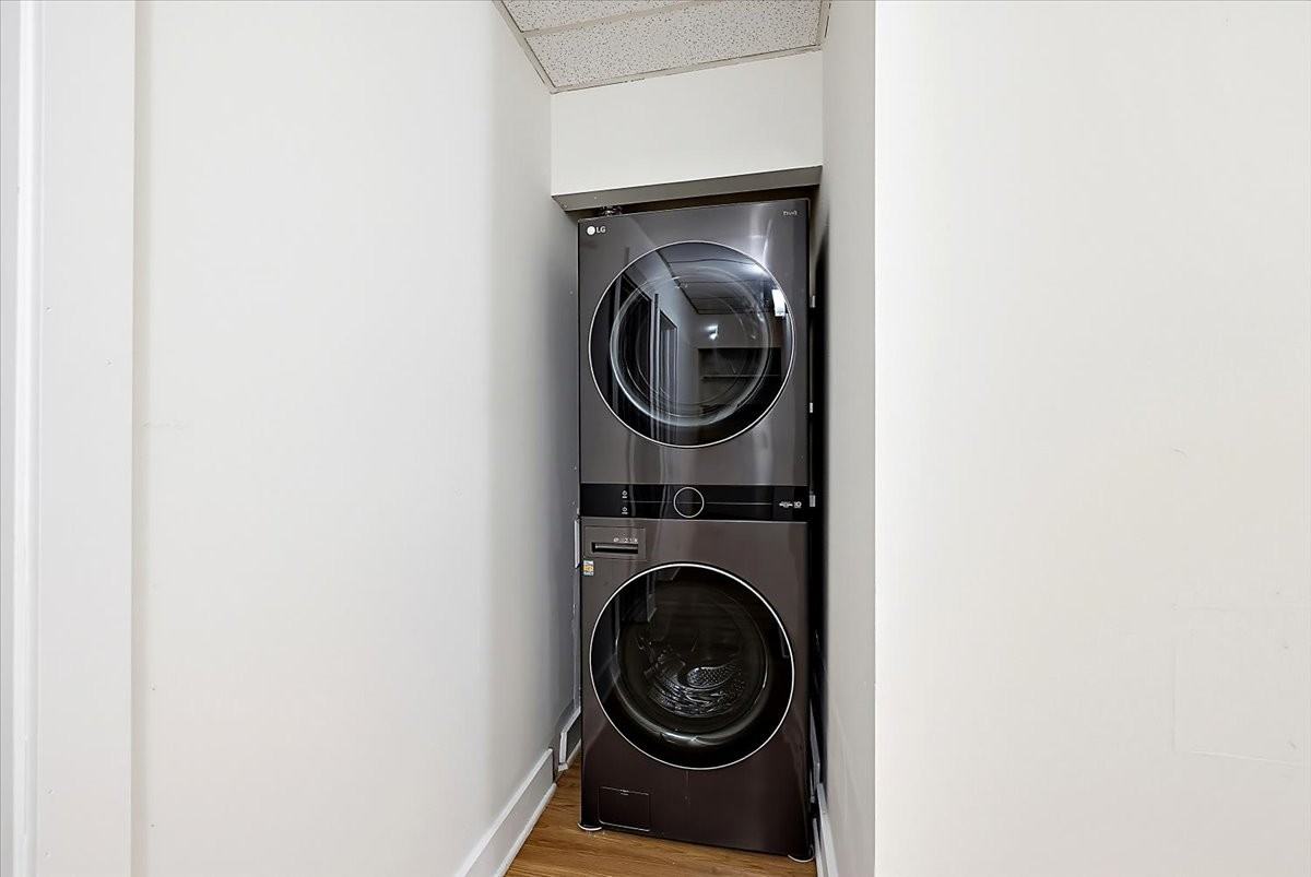 113 S Saginaw St #B - Photo 5 of 11