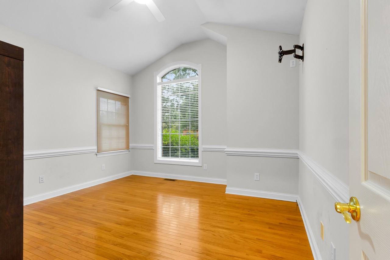 106 Brugg Ct #1 - Photo 7 of 44