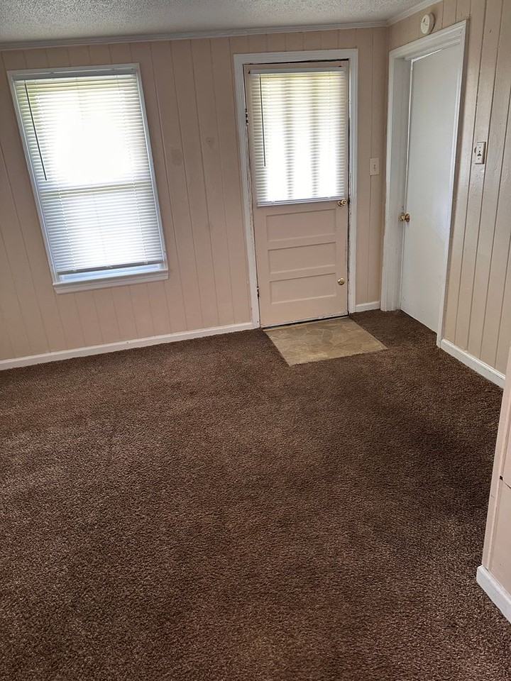 100 Truman St - Photo 5 of 8