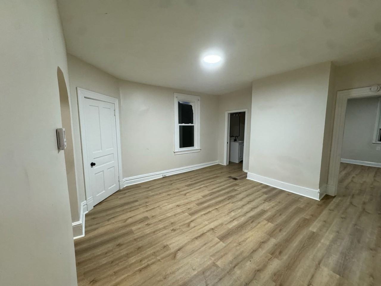 2622 N Charles St - Photo 7 of 19