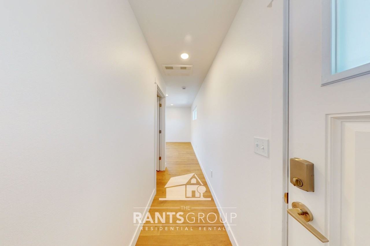 104 Veranda Ln Se - Photo 2 of 10