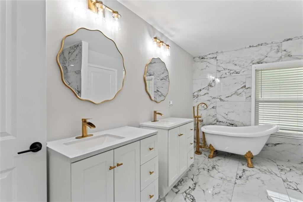 2023 Stoneleigh Dr #1 - Photo 6 of 10